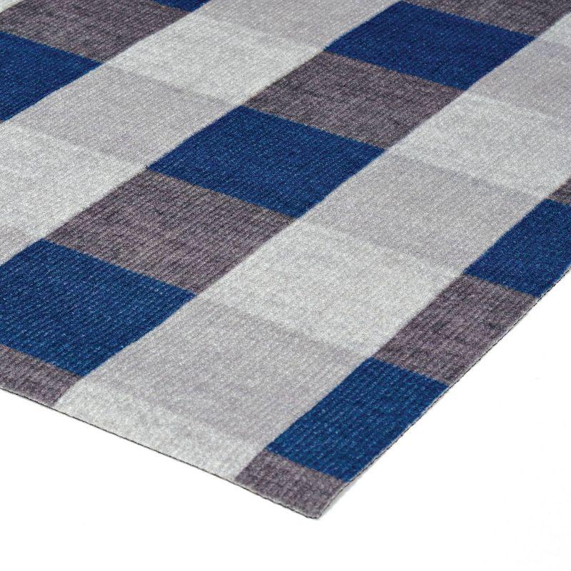 6' x 8' Gingham Outdoor Rug Blue/White - Foss Floors