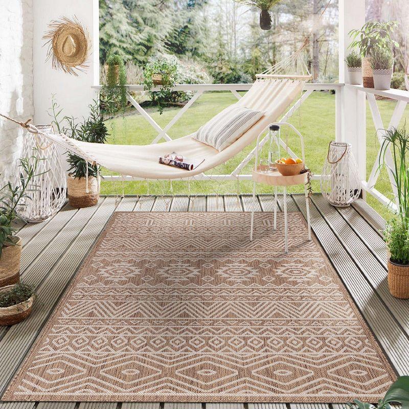 World Rug Gallery Distressed Geometric Bohemian Textured Flat Weave Indoor/Outdoor Area Rug - BROWN 5' X 7'