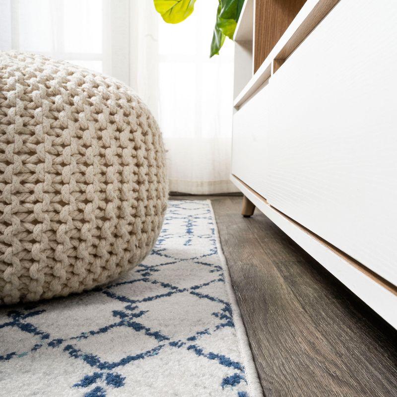 4'x 6' Morrocan Hype Boho Vintage Diamond Area Rug, Cream/Navy - JONATHAN Y
