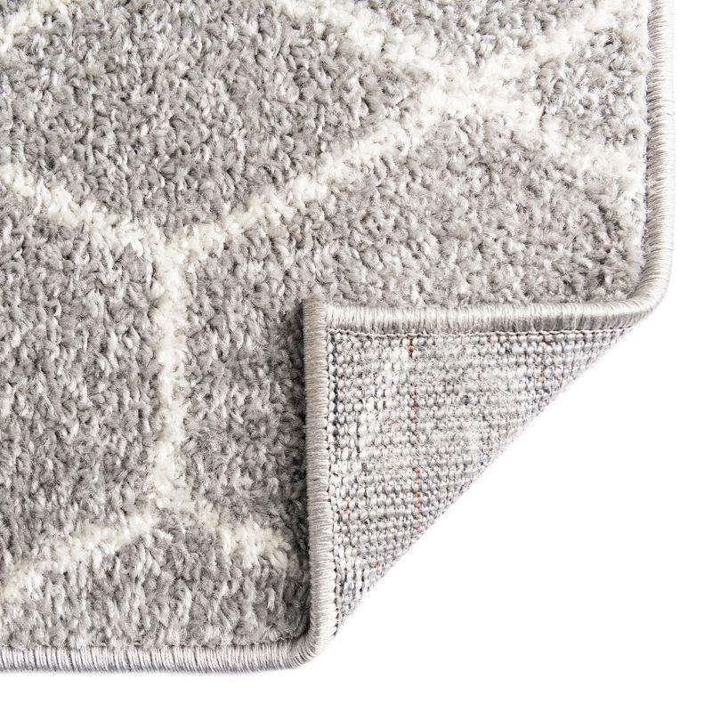 Light Gray Square Trellis Synthetic Easy-Care Area Rug