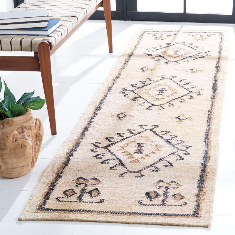 Kilim KLM762 Hand Woven Runner Rug - Ivory/Black - 2'3"x9' - Safavieh.