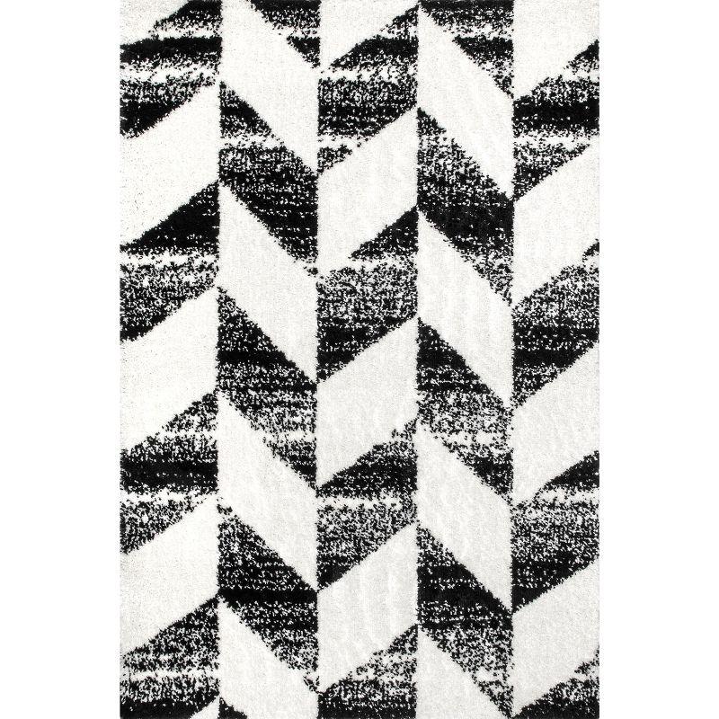 Nuloom Avery Herringbone Cozy Shag Black & White Indoor Area Rug