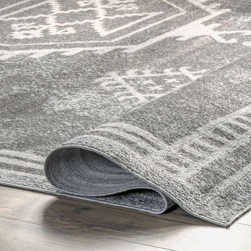 Nuloom Kyleigh Medallion 3x5 Machine Washable Accent Indoor Area Rug for Living Room Bedroom Dining Room Entryway Kitchen, Dark Grey/Ivory