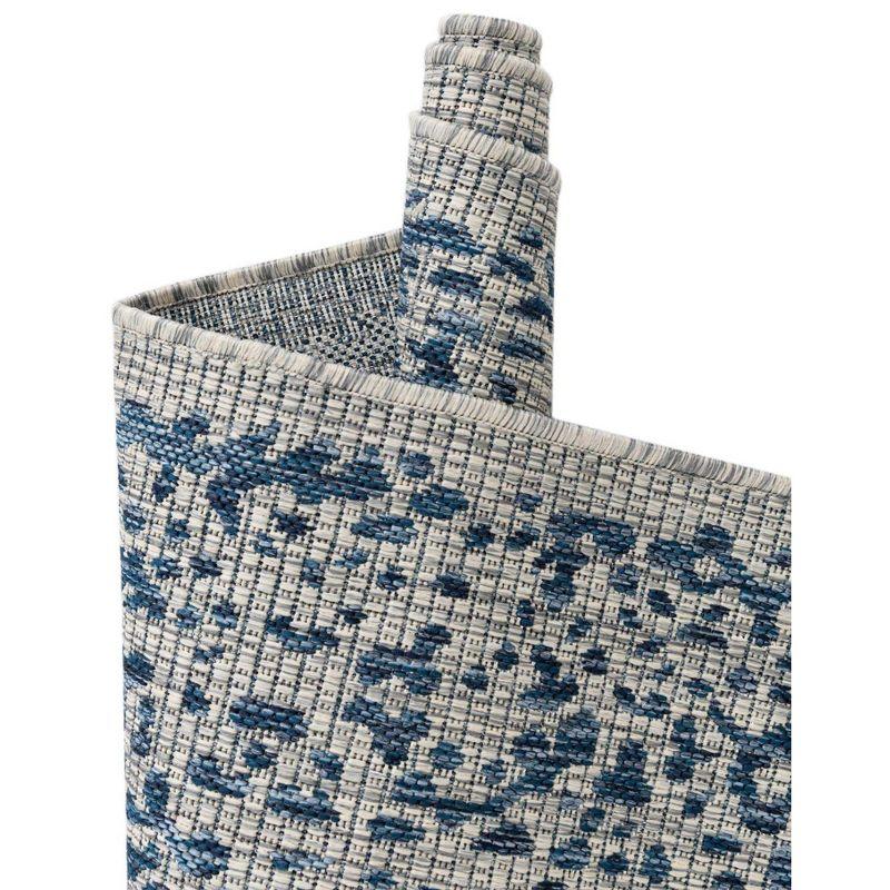 Unique Loom 5' 3 x 5' 3 Square Indoor/Outdoor Traditional Blue Area Rug