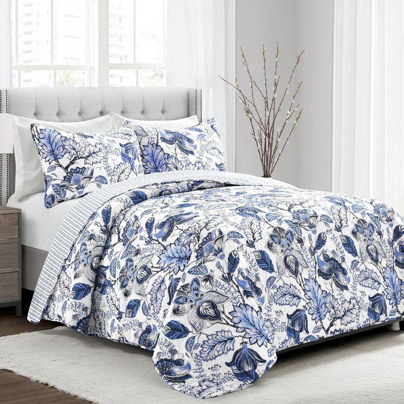 Cynthia Jacobean Blue 320 TC Reversible 3 Piece Quilt Set