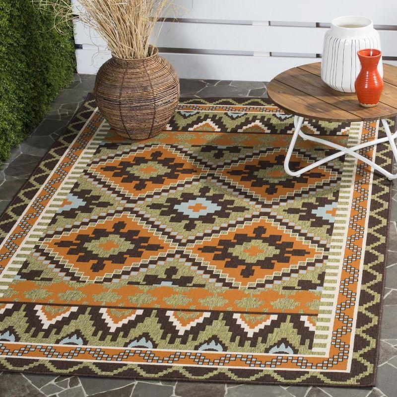 Veranda VER096 Power Loomed Indoor/Outdoor Area Rug - Green/Terracotta - 4'x5'7" - Safavieh