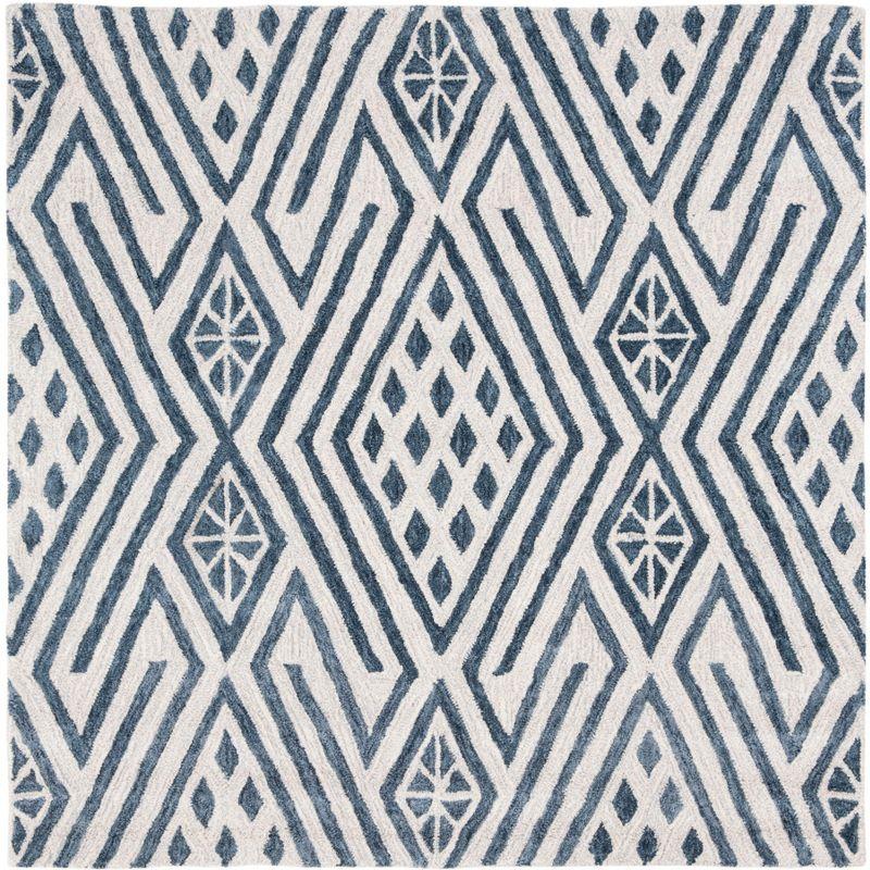 Micro-Loop MLP611 Hand Tufted Area Rug - Safavieh