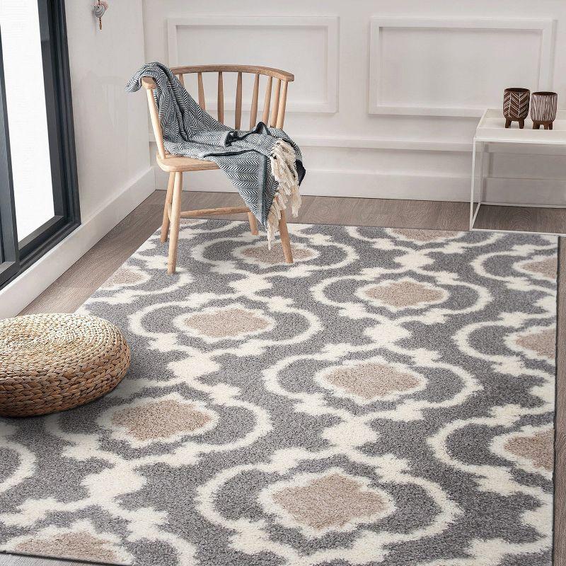 World Rug Gallery Cozy Moroccan Trellis Shag Area Rug - Gray 5'3" x 7'3"