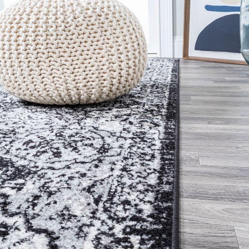 5' x 8' Modern Persian Boho Vintage Trellis Area Rug, Black/Ivory - JONATHAN Y