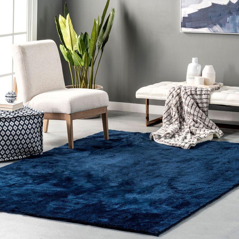 Nuloom Loni Cozy Plush Solid Pet Friendly Premium Machine Washable Shag Area Rug, 4' x 6', Navy