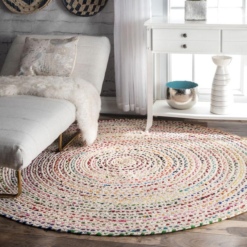 Handmade Ivory Cotton Oval Braided 5' x 8' Rug