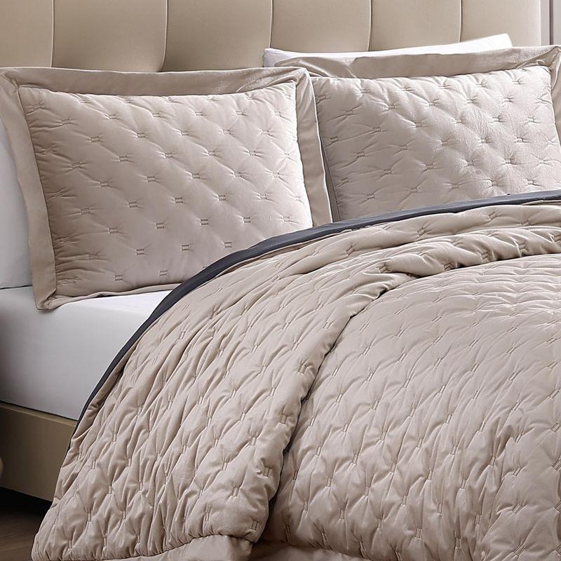 BeBeJan Bebejan 3 Piece Velvet Comforter Set