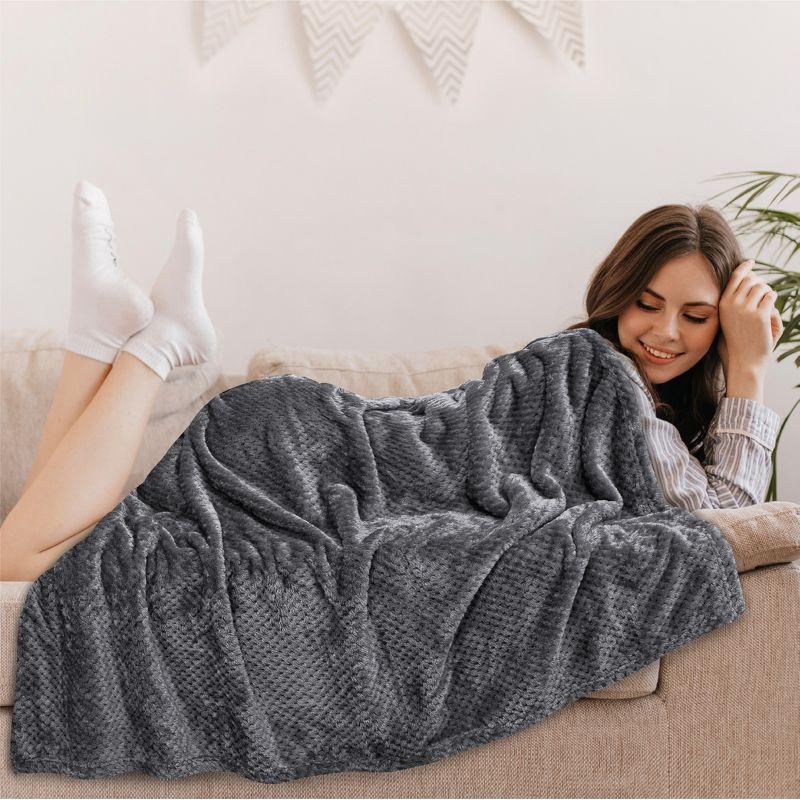 PAVILIA Soft Waffle Blanket Throw for Sofa Bed, Lightweight Plush Warm Blanket for Couch