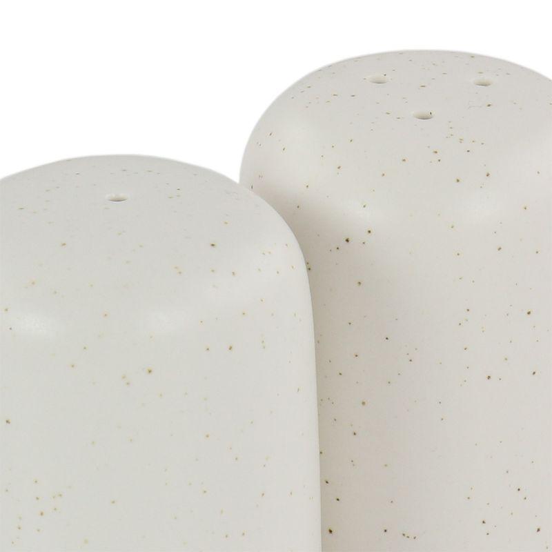 Gibson Gibson Mio 2.3 Inch Salt and Pepper Shaker Set in Sea Salt