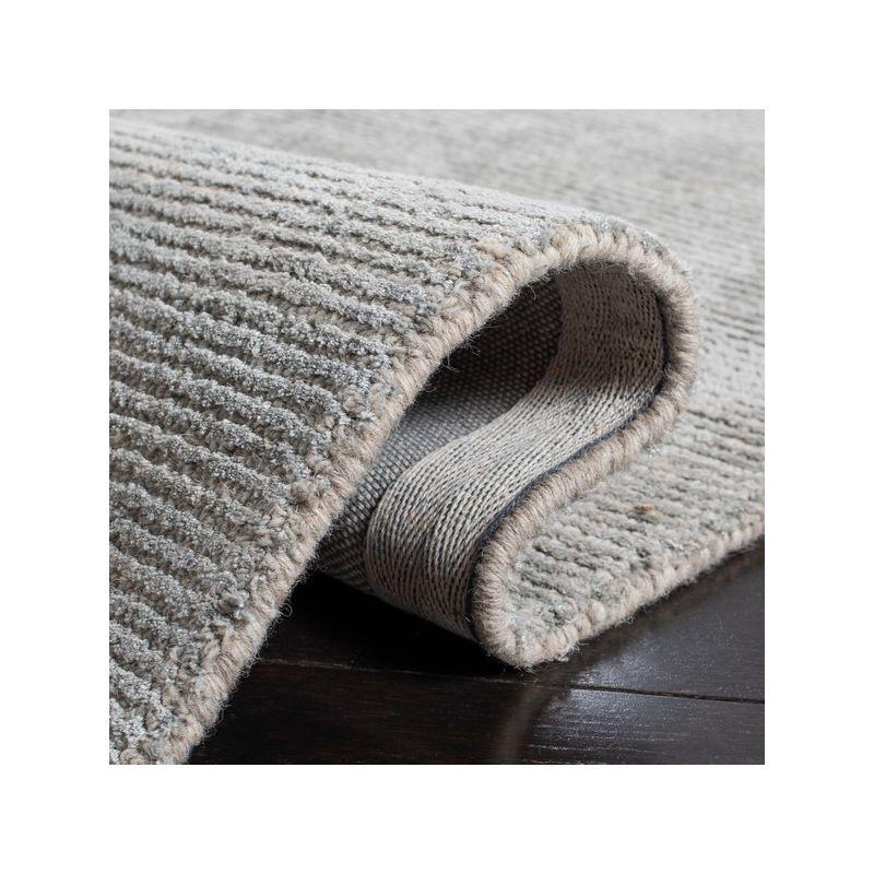 Himalaya HIM152 Handmade Area Rug - 4'x6' - Grey - Safavieh