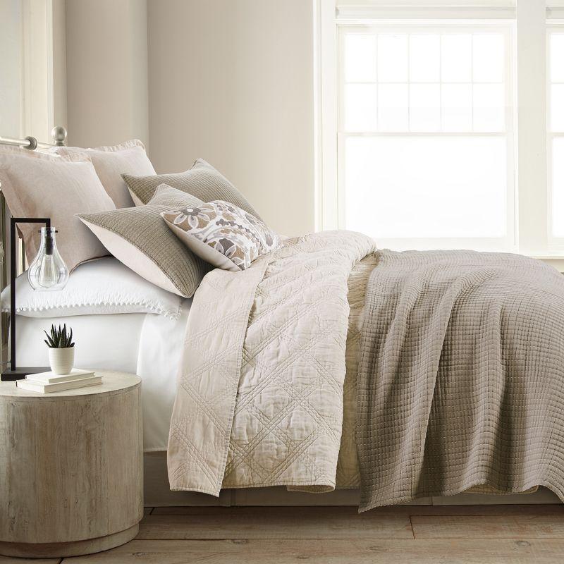 Taupe Cotton Reversible Full/Queen Quilt Set