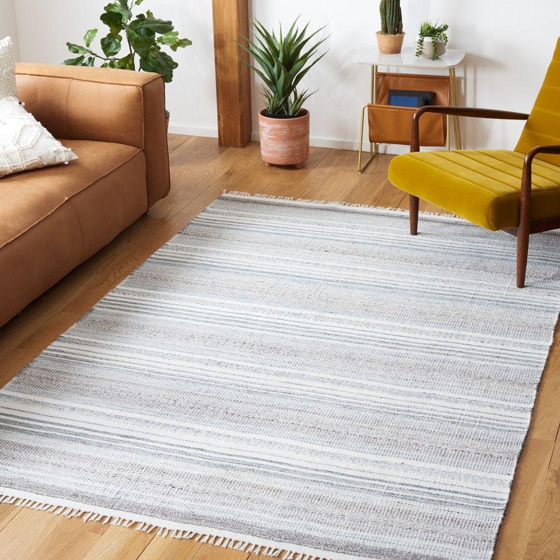 Kilim KLM275 Hand Woven Area Rug - Ivory/Grey - 8'x10' - Safavieh.