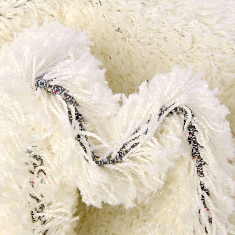 Unique Loom 4' 1 x 6' 1 Solid Shag Snow White Area Rug