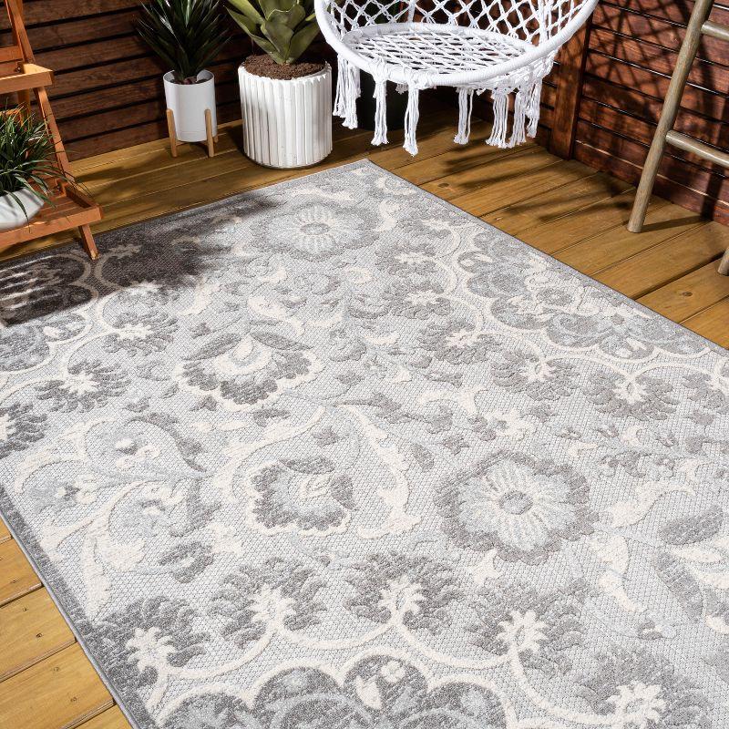 Modern Moroccan Medallion 4' x 6' Gray Synthetic Area Rug