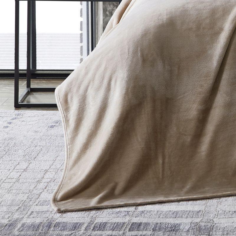 Kenneth Cole Reaction Ultra Soft Fleece Blanket