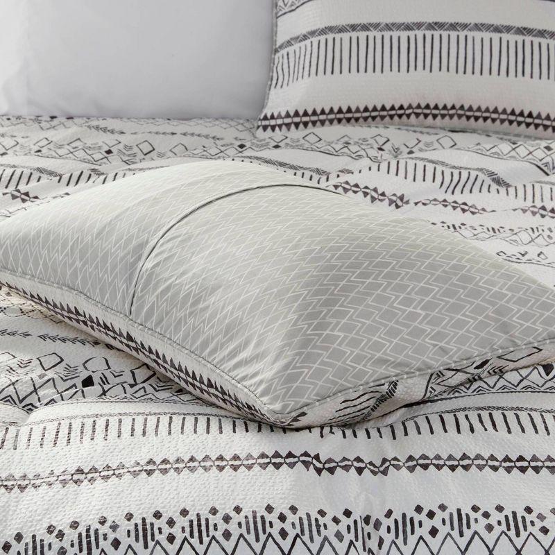 Madison Park Fraser 5 Piece Printed Seersucker Comforter Set with Throw Pillows