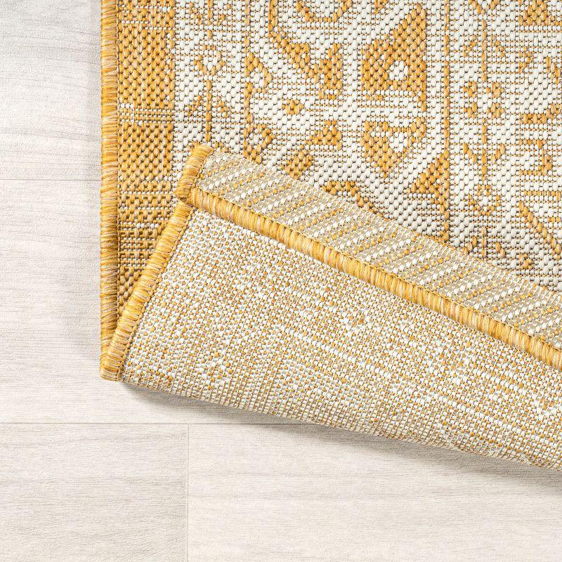 9' x 12' Sinjuri Medallion Textured Weave Indoor/Outdoor Area Rug, Yellow/Cream - JONATHAN Y