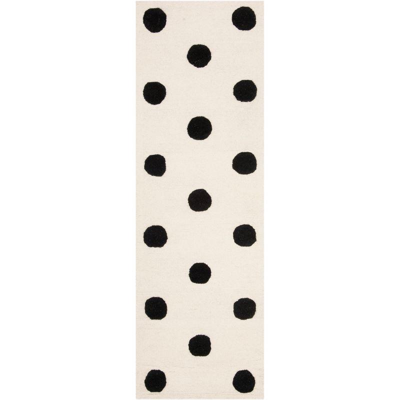 Safavieh Kids Polka Dots SFK904 Hand Tufted Indoor Runner Rug - Ivory/Black - 2'6"x8' - Safavieh