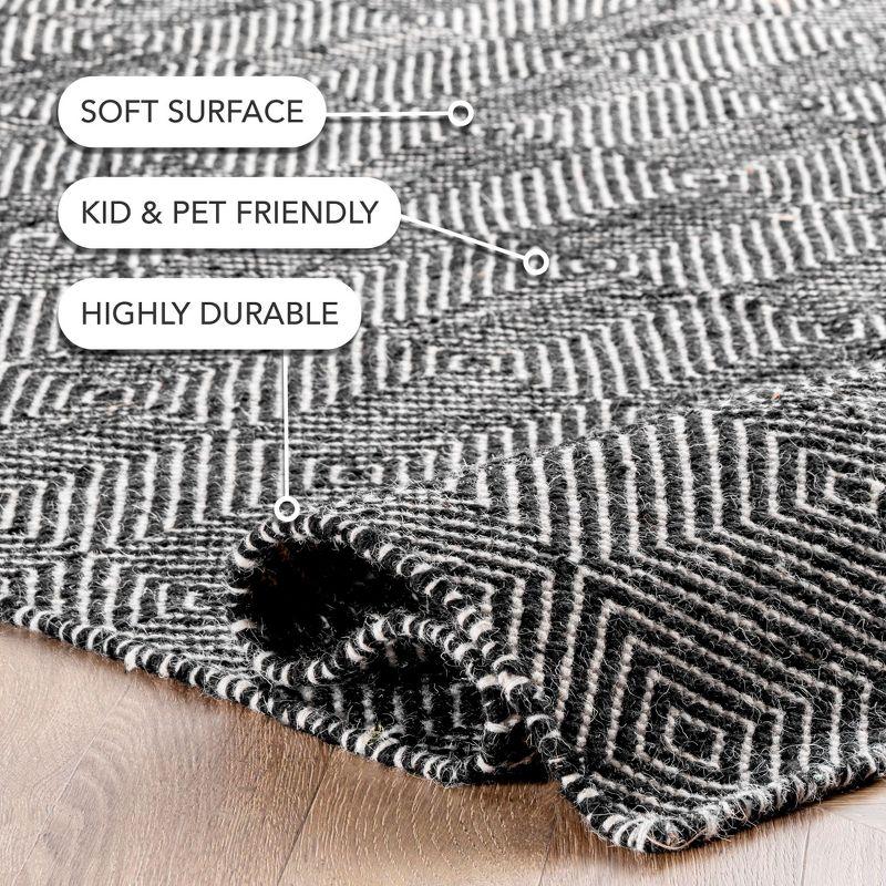 Nuloom Ago Geometric 3x5 Wool Accent Indoor Area Rug for Living Room Bedroom Dining Room Entryway Kitchen, Black/Ivory