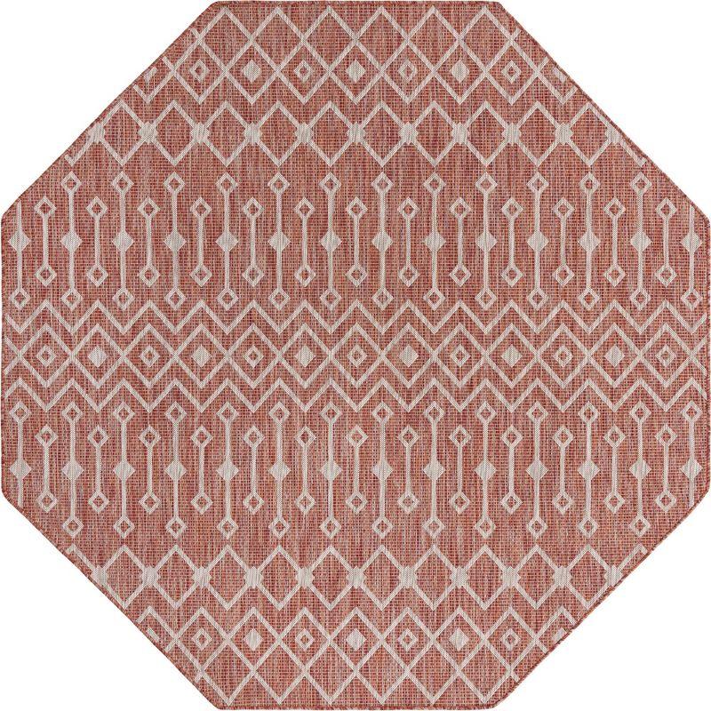 Rustic Trellis Octagon Outdoor Rug in Rust Red, Easy Care 7' 10"