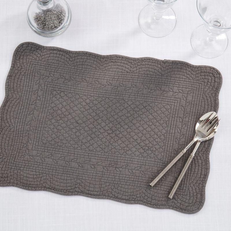 Saro Lifestyle Classic Quilted Placemat (Set of 4)