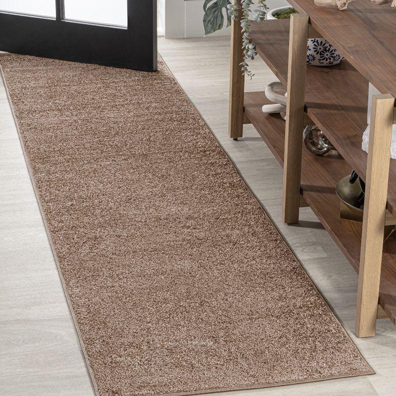 JONATHAN Y Haze Solid Low-Pile Indoor Area Rug