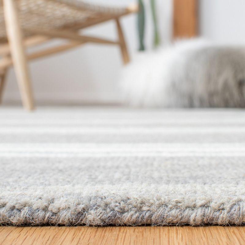 Metro MET601 Hand Tufted Indoor Area Rug - Grey/Ivory - 6'x6' - Safavieh