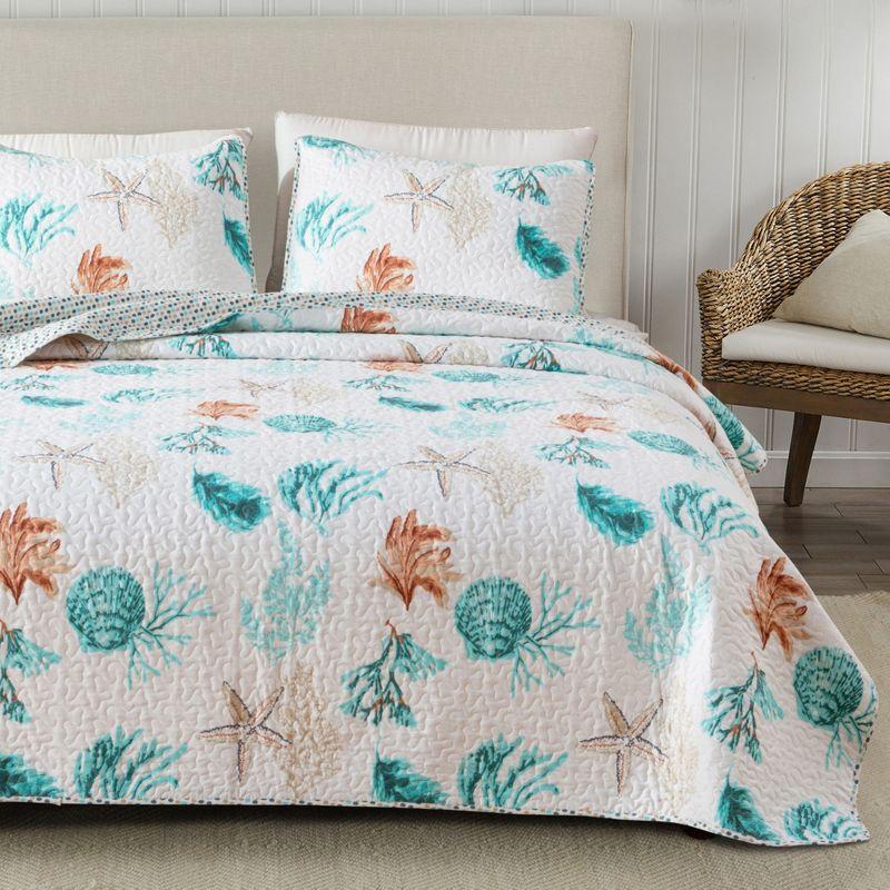 FreshFolds Bright Watercolor Coral Print Quilt Set with Shams