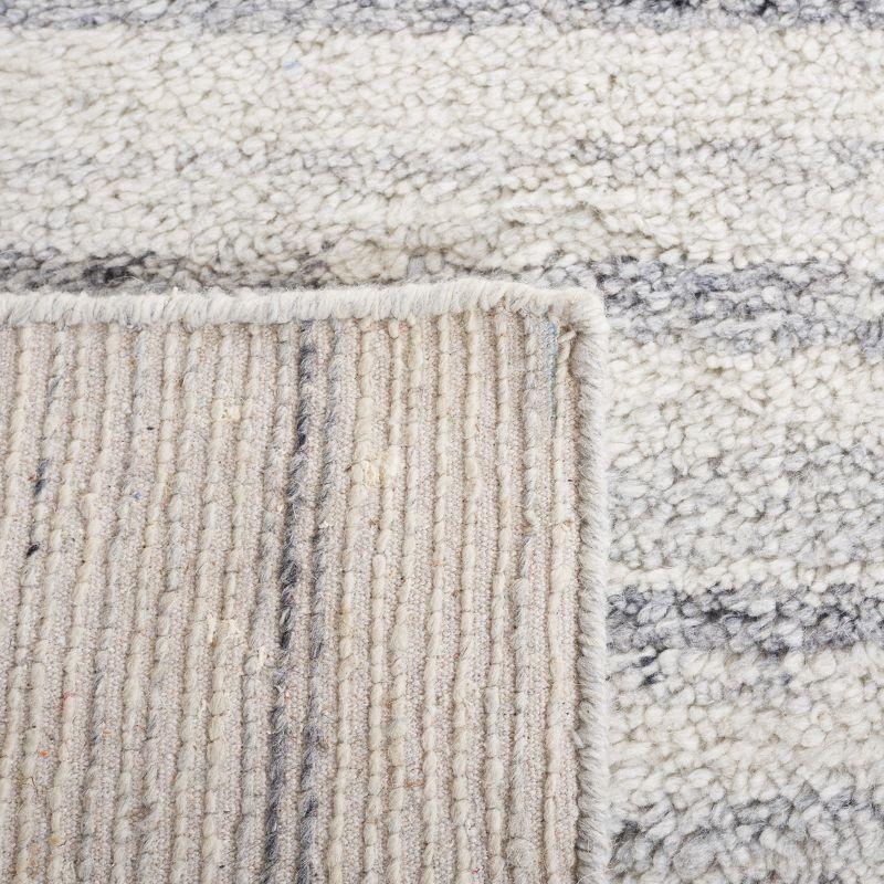 Casablanca CSB792 Hand Woven Indoor Accent Rug - Grey/Ivory - 4'x6' - Safavieh