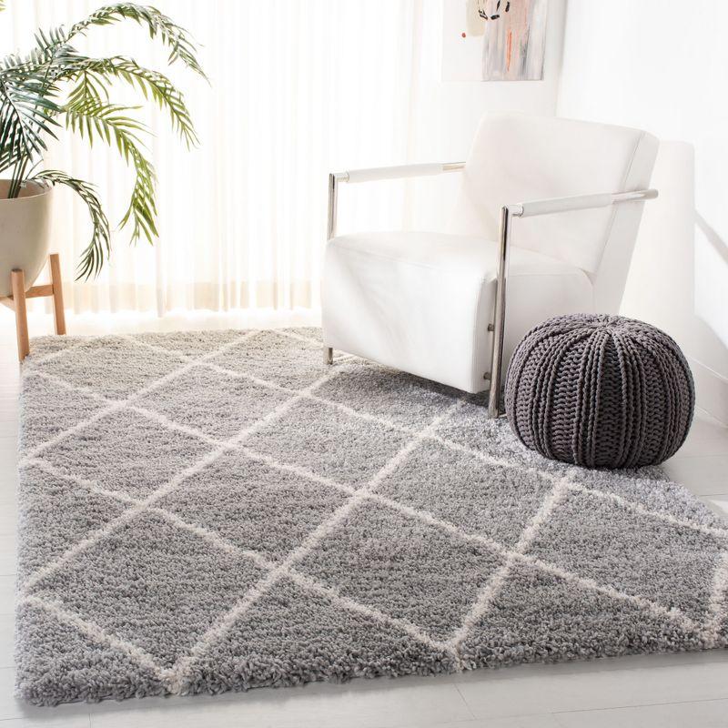 Elysian 48" Round Gray Non-Slip Shag Rug