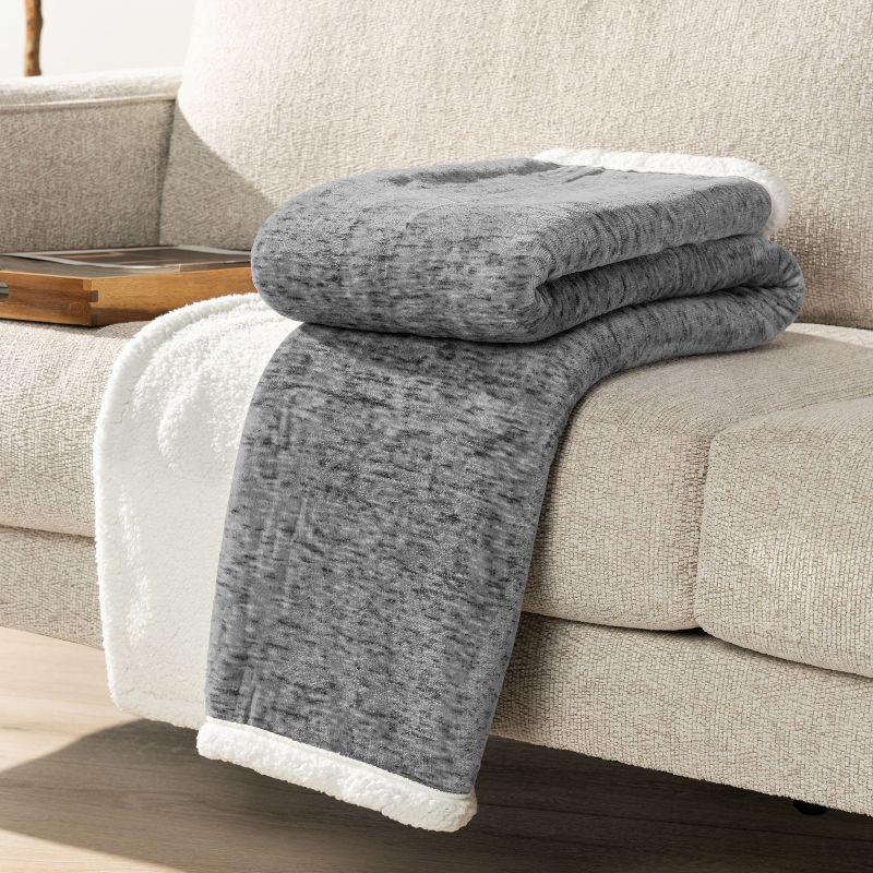 PAVILIA Fleece Plush Microfiber Throw Blanket for Couch, Sofa and Bed, Reversible