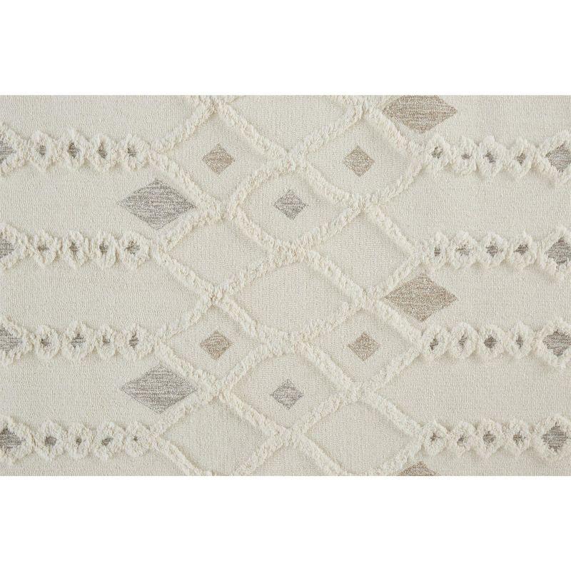 Anica Transitional Trellis & Lattice Ivory/Tan/Silver Area Rug