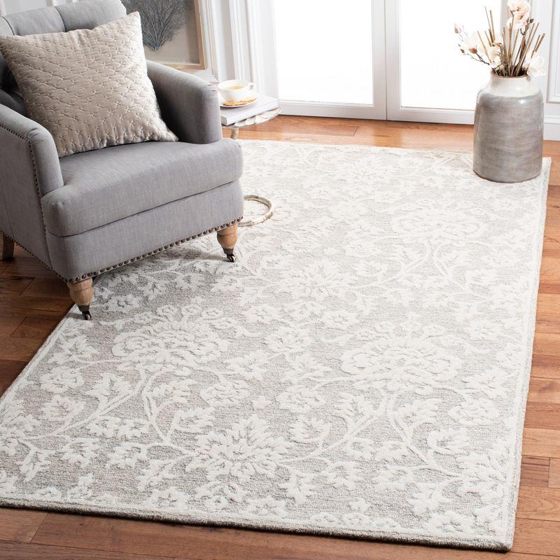 Ivory Hand-Tufted Wool and Viscose 8' x 10' Area Rug