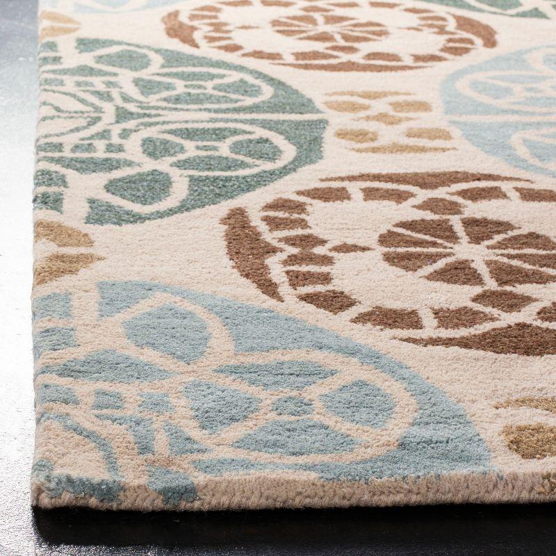 Wyndham WYD376 Hand Tufted Area Rug  - Safavieh