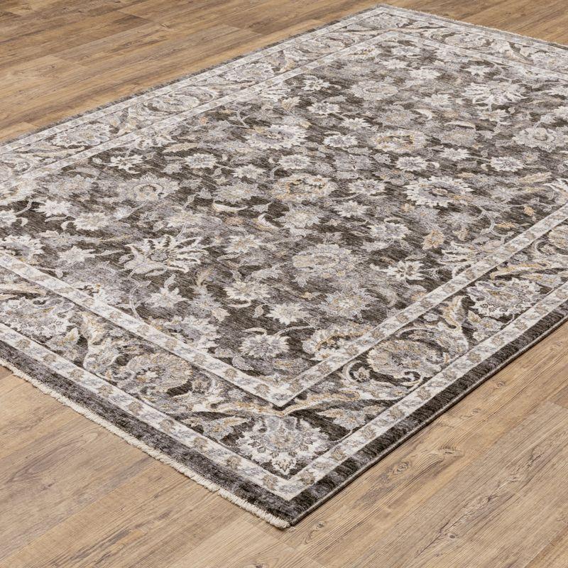 Oriental Weavers Maharaja 070N1 Grey/ Ivory Indoor Area Rug - 5'3" x 7'6"