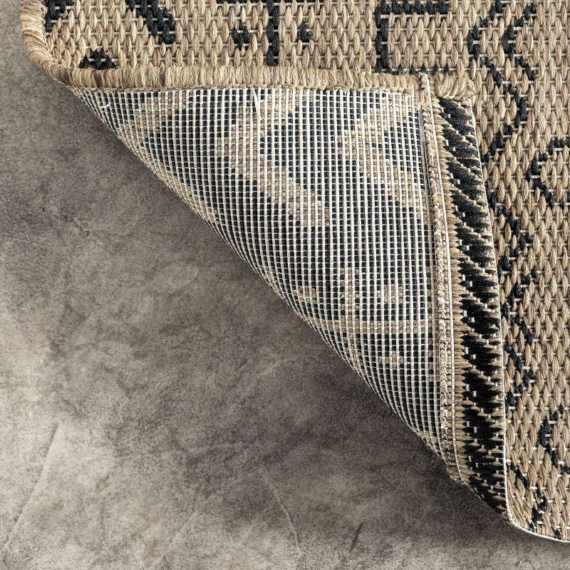Nuloom Indoor and Outdoor Jamie Area Rug 5x7, Brown