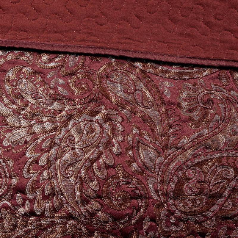 Madison Park Aubrey 5 Piece Jacquard Bedspread Set with Throw Pillows