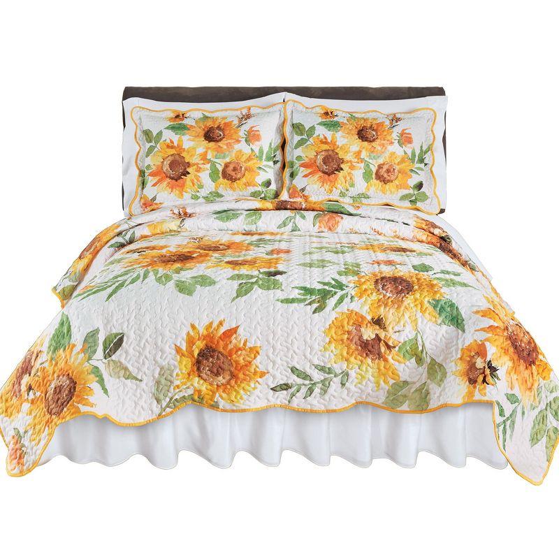 Sunflower and Sage Reversible Scalloped Edge Twin Quilt