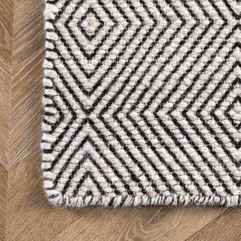 Ivory Geometric Handwoven Wool Runner Rug, 2' 6" x 6'