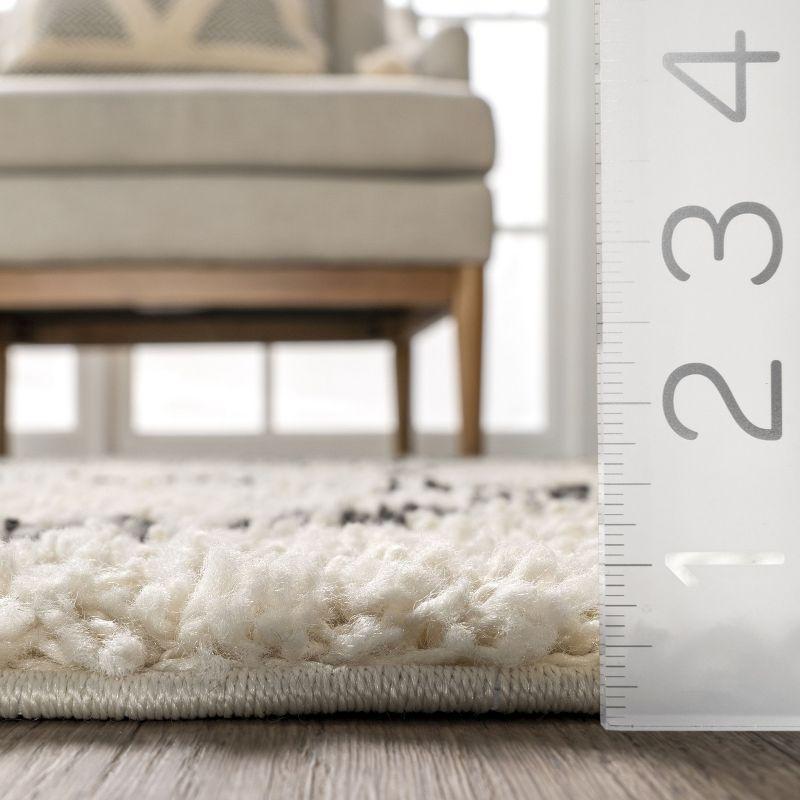 Nuloom Michelle Moroccan 2x3 Accent Indoor Area Rug for Living Room Bedroom Dining Room Entryway, Off White/Ivory
