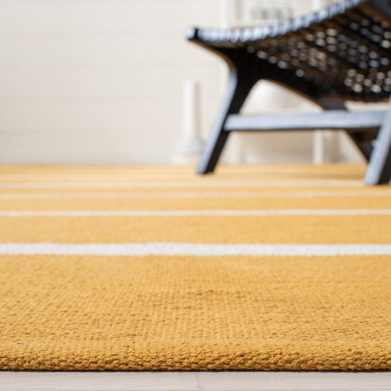 Montauk MTK311 Hand Woven Indoor Rug - Safavieh