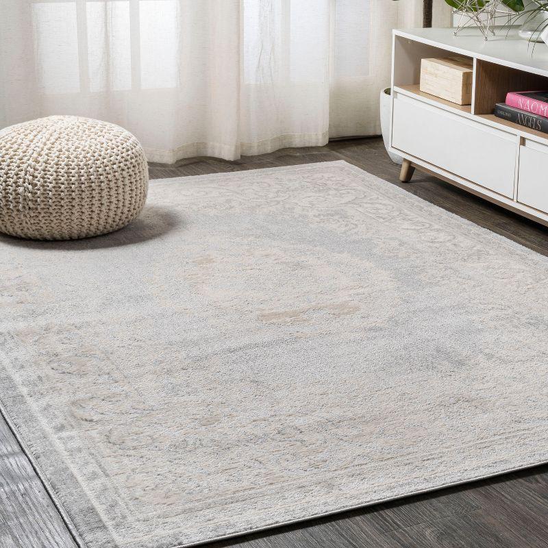 Bohemian Cottage Style Medallion 4'x6' Area Rug in Ivory/Gray