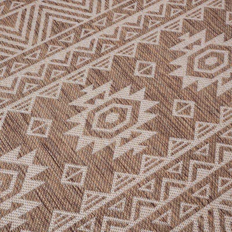 Bohemian Geometric Brown Synthetic 5' x 7' Indoor/Outdoor Rug