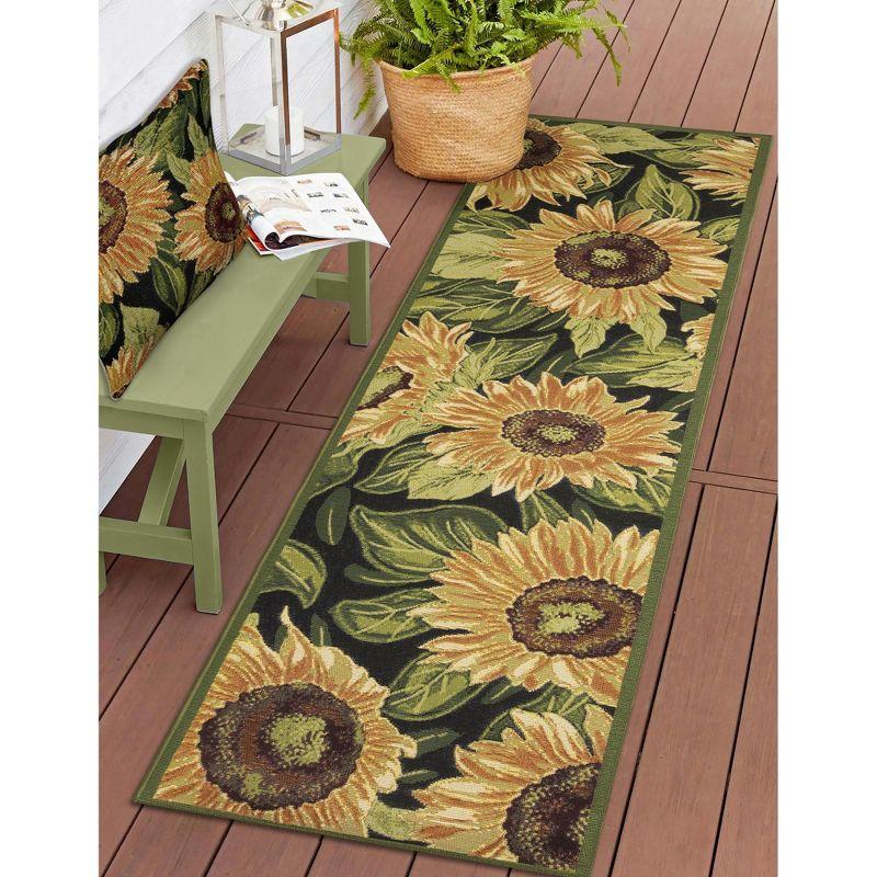 Liora Manne Floral Indoor/Outdoor Throw Pillow