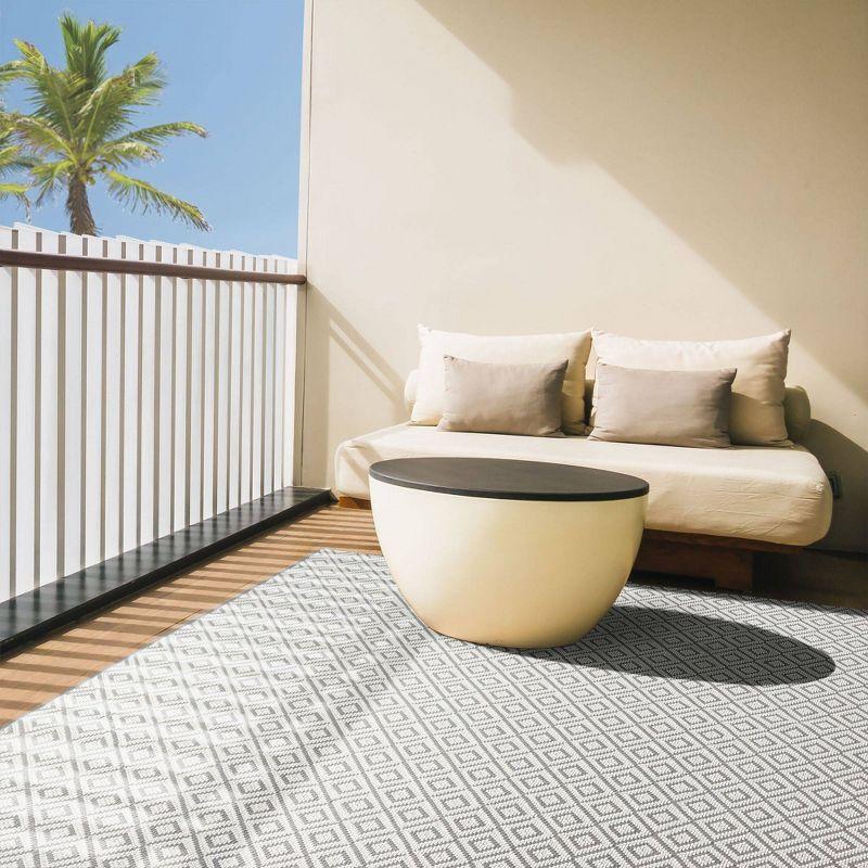 6'6" x 9'6" Tripoli Lydia Indoor/Outdoor Rug Gray/Cream - Home Dynamix